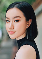 Chloe Gong