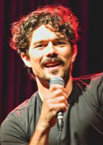 Luke Arnold